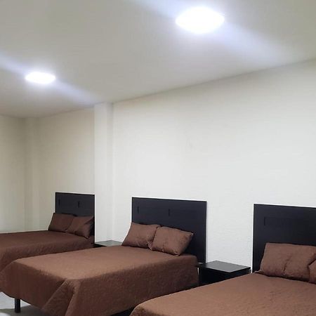 Hotel Estadia Леон Екстер'єр фото