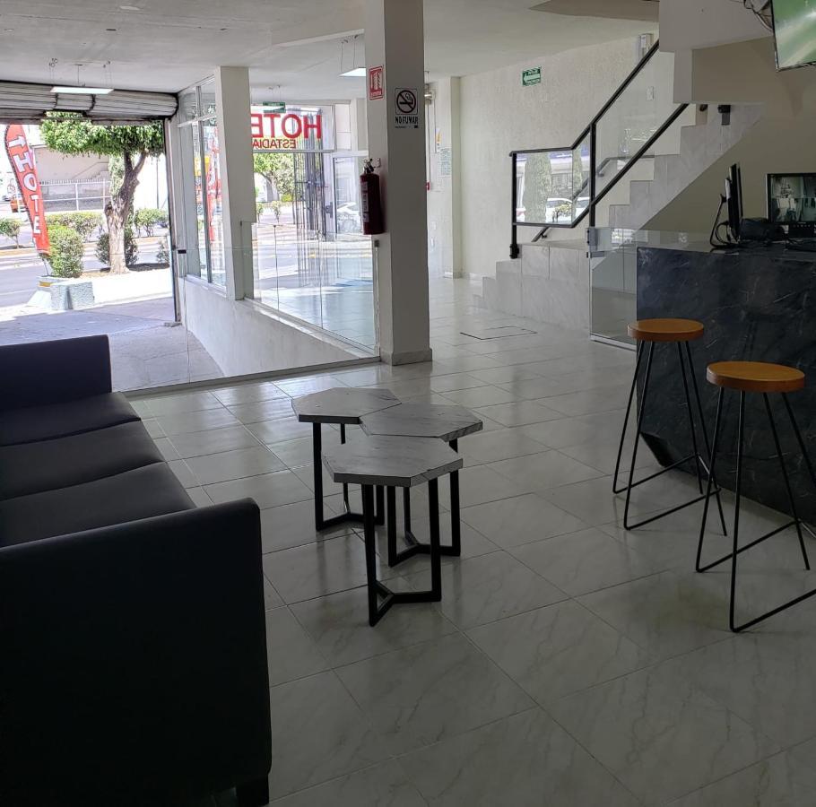 Hotel Estadia Леон Екстер'єр фото