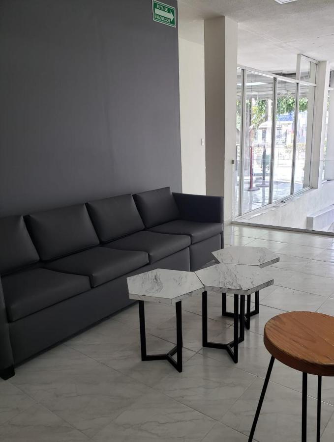 Hotel Estadia Леон Екстер'єр фото